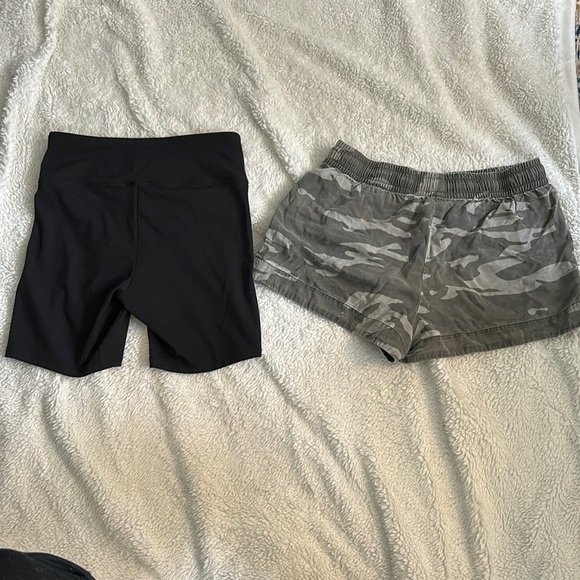 Shorts Bundle - Picture 2 of 4